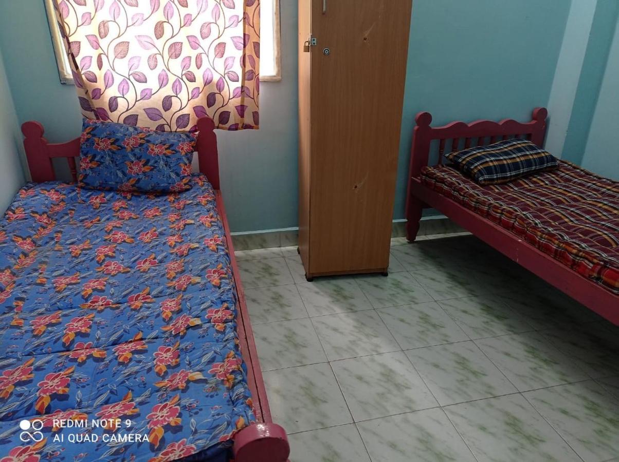 Hostel Easvari Grand Pg For Women - Female Only Chennai Exterior foto