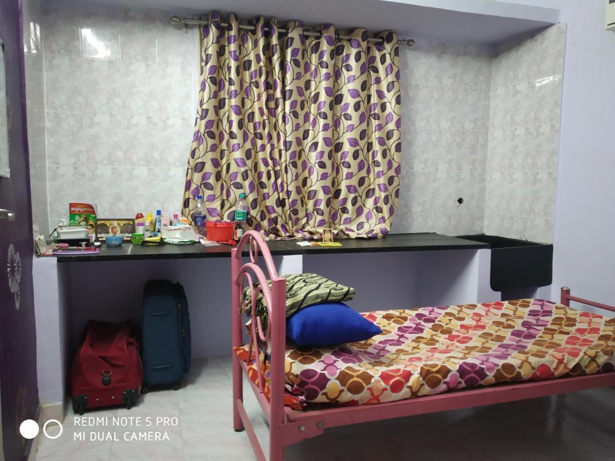 Hostel Easvari Grand Pg For Women - Female Only Chennai Exterior foto