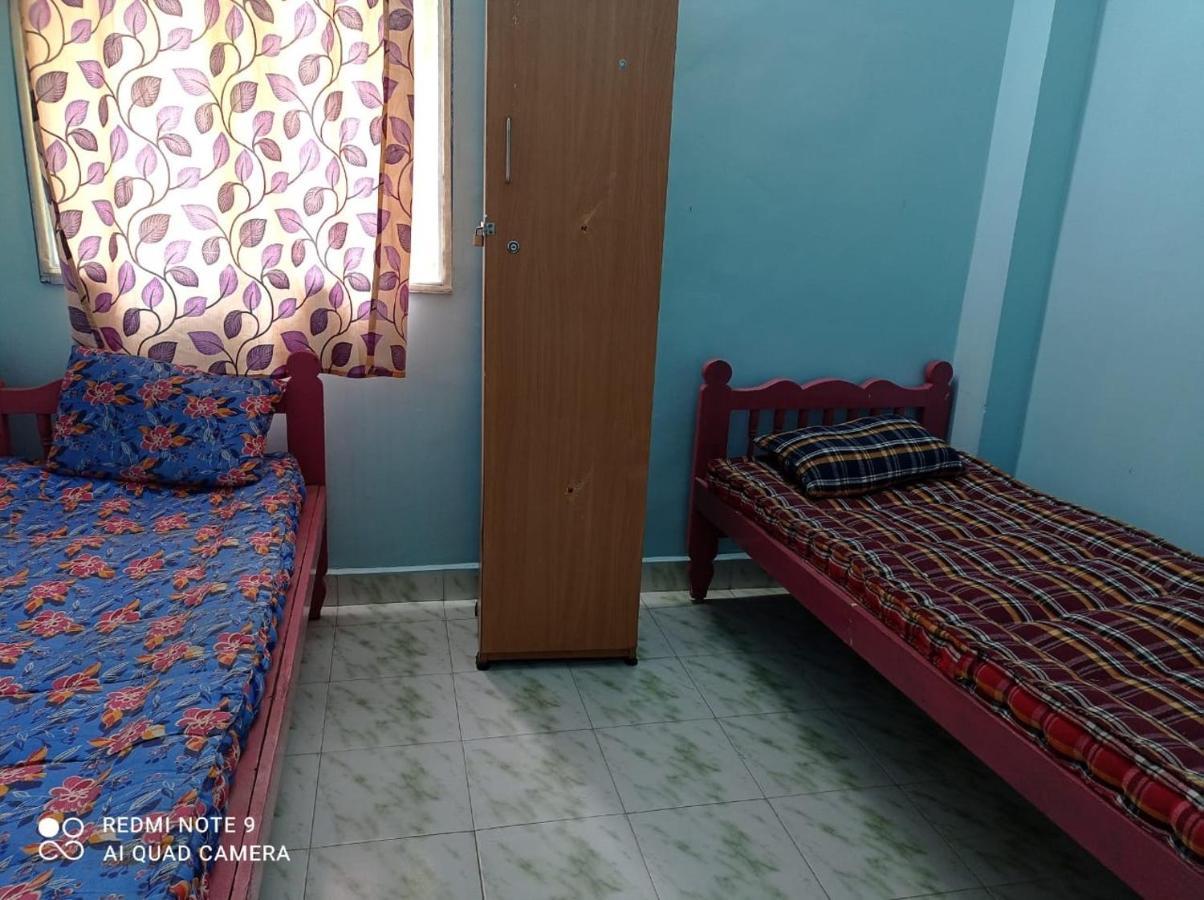 Hostel Easvari Grand Pg For Women - Female Only Chennai Exterior foto